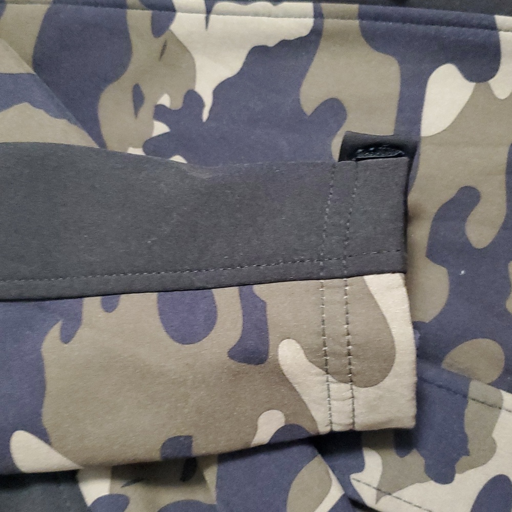 Magellan Outdoors Black and Camouflage Field Jacket - Picture 7 of 11